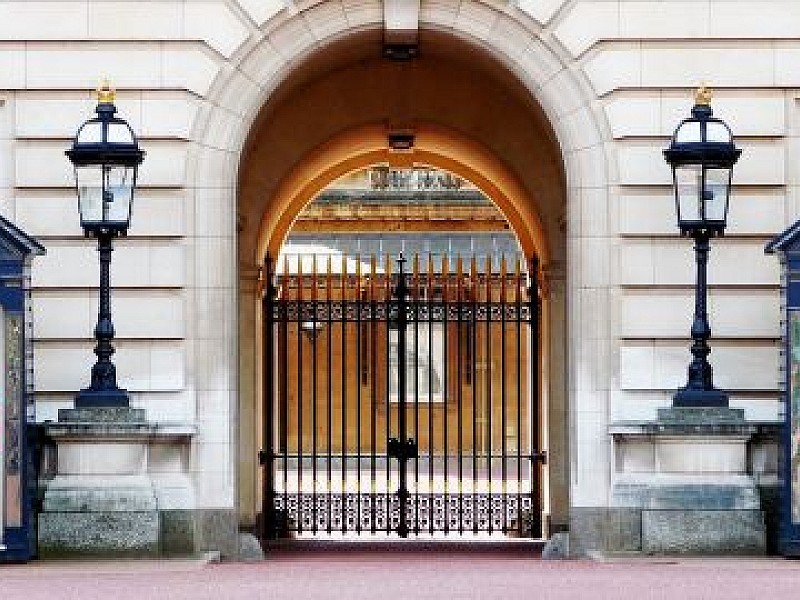 Full Day Panoramic Only Driver-Guided Tour of London