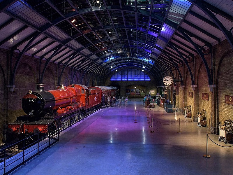 Harry Potter Warner Bros. Tour from London Victoria