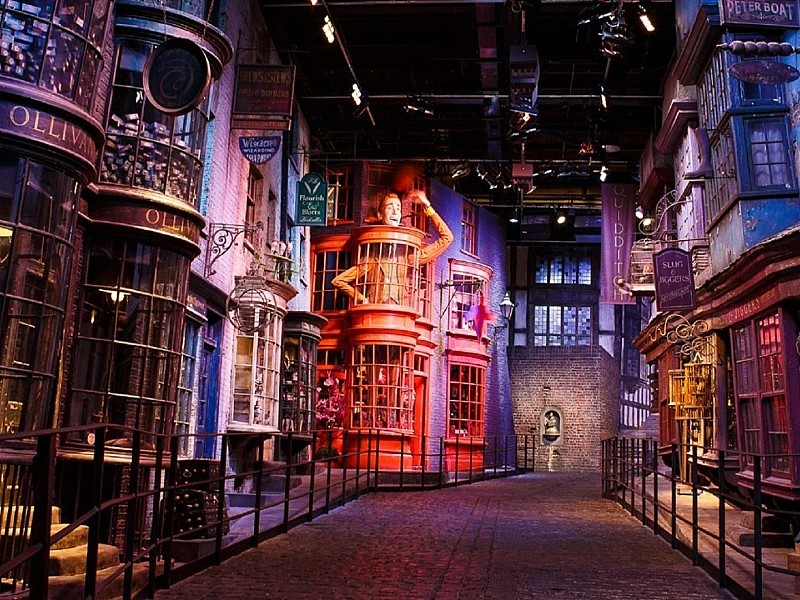 Harry Potter Warner Bros. Tour from London Victoria