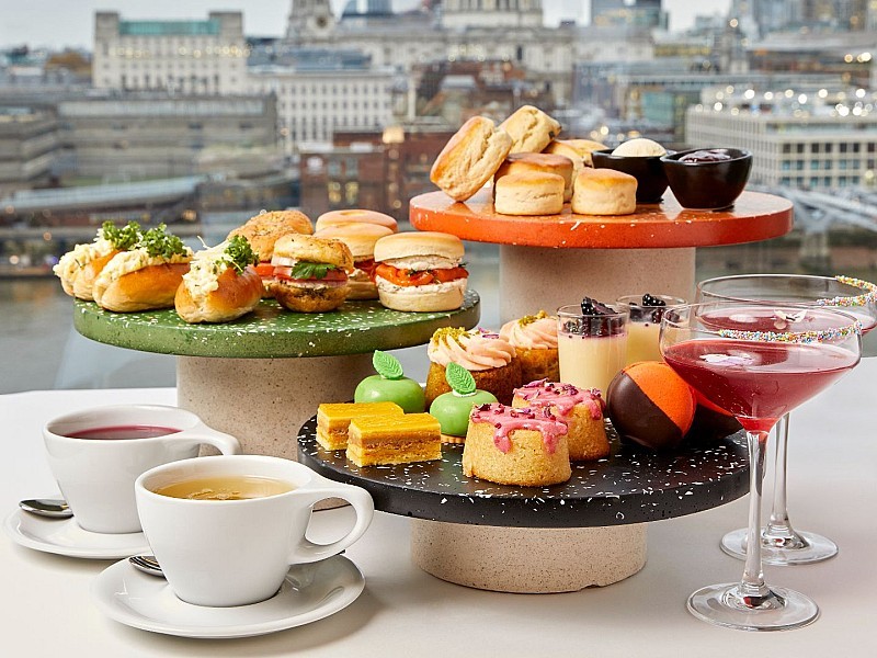 Tate Modern Official Discovery Tour with Afternoon Tea