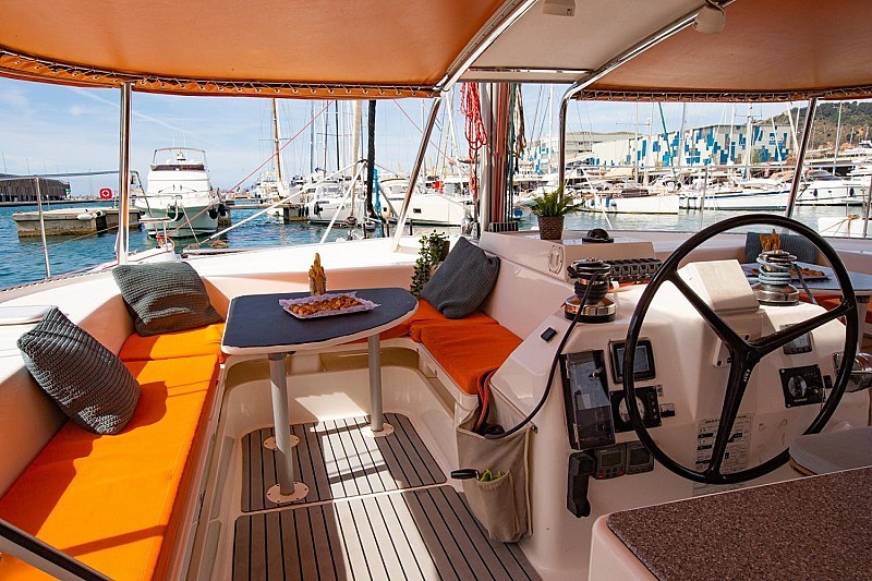 Small Group Catamaran Trip in Barcelona