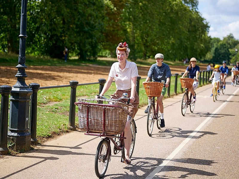 Private Family Bike Tour of London