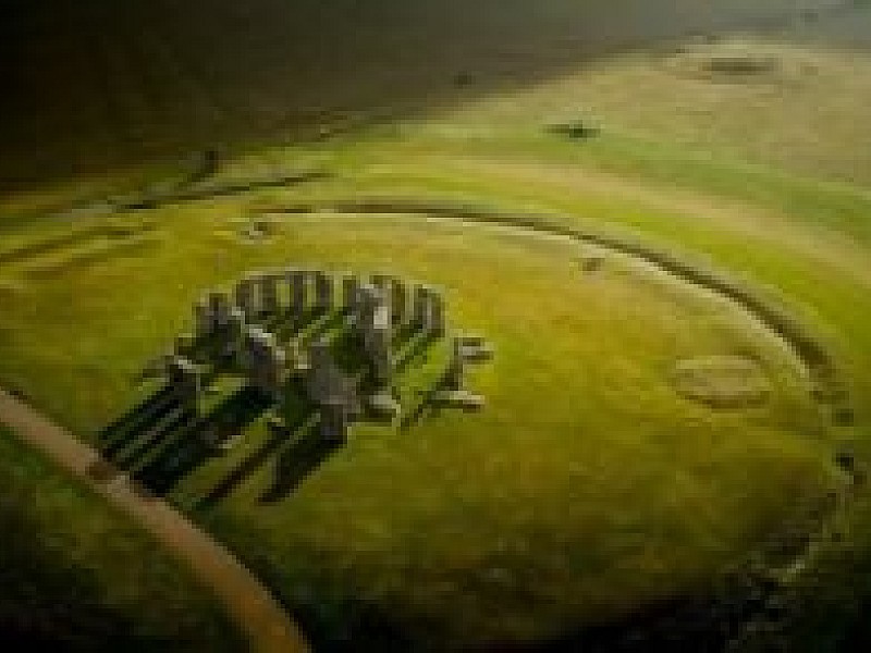 Windsor Castle, Stonehenge & Bath (Spanish) - excluding Roman Baths