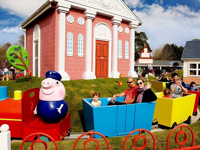 Peppa Pig World Express from London