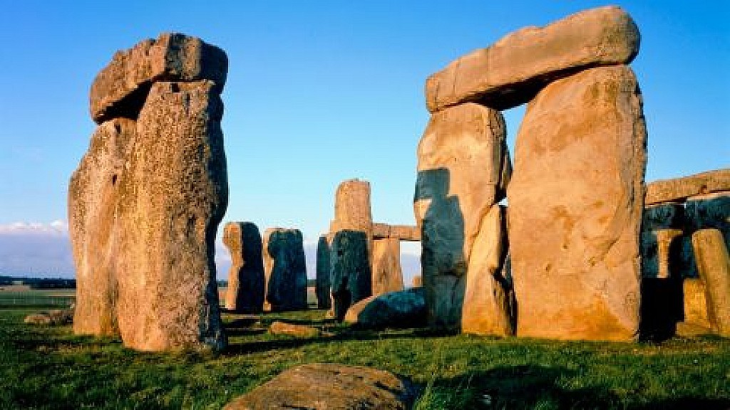 Windsor, Stonehenge & Bath (French) – Stonehenge entry only