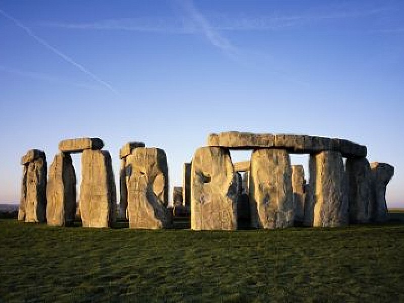 Stonehenge & Bath Private tour with Driver-Guide